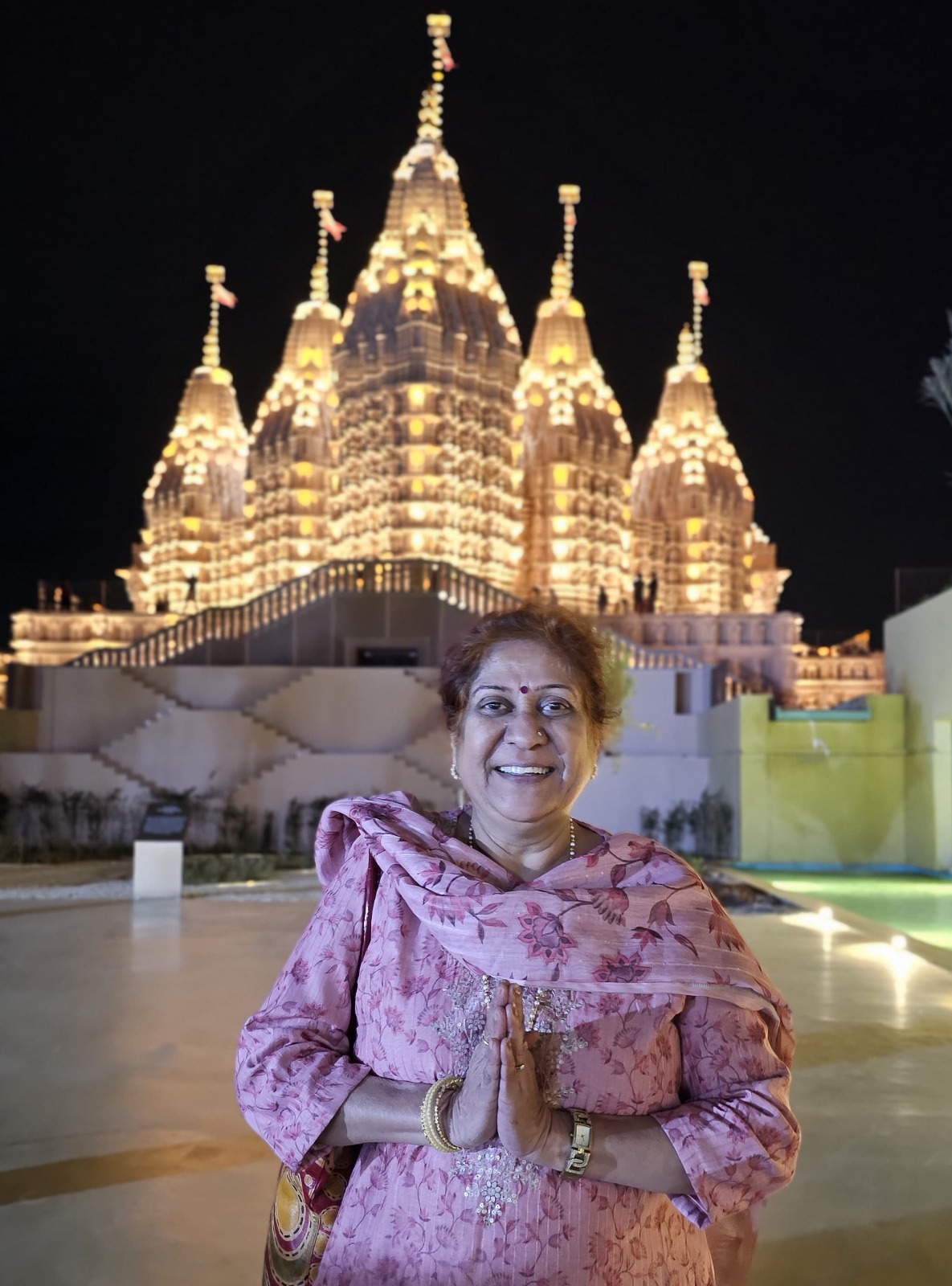 गीतांजलि सक्सेना — BAPS Hindu Mandir Abu Dhabi